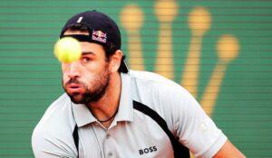Berrettini domina Medvedev con doppio 6-0 a Montecarlo
