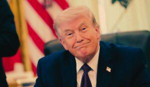 Trump ricoverato