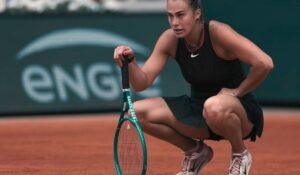 Sabalenka-il crollo choc a Roland Garros