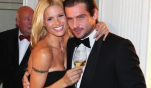 Michelle Hunziker conduce Super Karaoke Canale 5 con Ivana Spagna e Raf