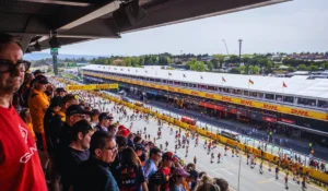 George Russell al comando del GP di Barcellona 2026