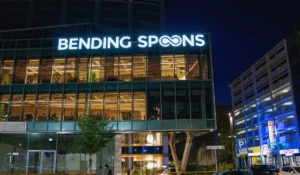 Team Bending Spoons durante una riunione strategica