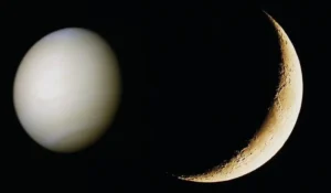 Falce di Luna crescente vicino a Venere con Giove in congiunzione