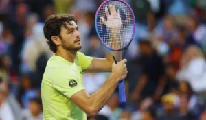 Taylor Fritz e Ben Shelton durante il duello nei quarti di finale a Halle