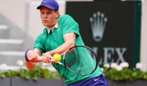 Sinner vs Cameron Norrie oggi orario e azione sul prato di Londra