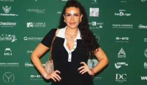 Soraya Sabetta sorridente in un’immagine dal programma