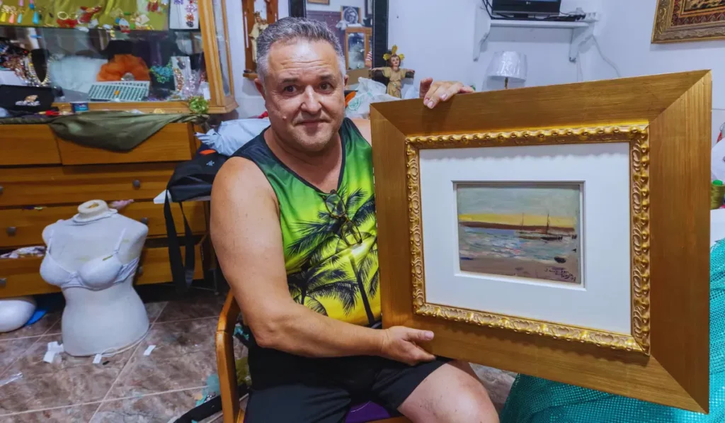 Turista murciano con il dipinto di Joaquín Sorolla ritrovato in strada