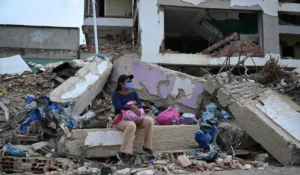 Palazzo Reale di Londra con bandiera venezuelana in sovraimpressione