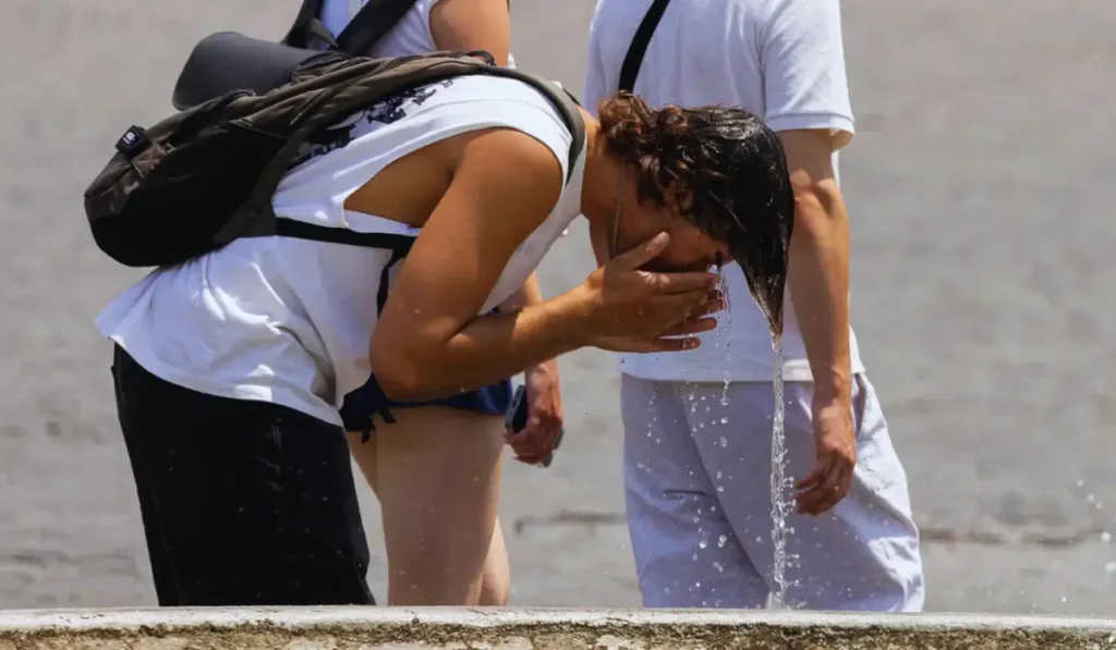 Città di Firenze sotto l’ondata di caldo record
