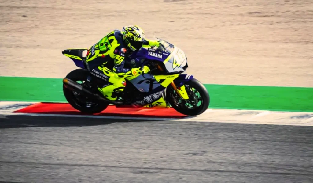 Valentino Rossi sulla Yamaha MotoGP al Goodwood Festival of Speed