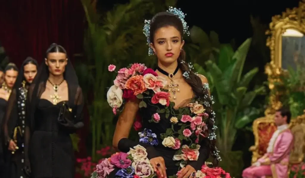 Leonie Cassel protagonista della sfilata Alta Moda a Taormina