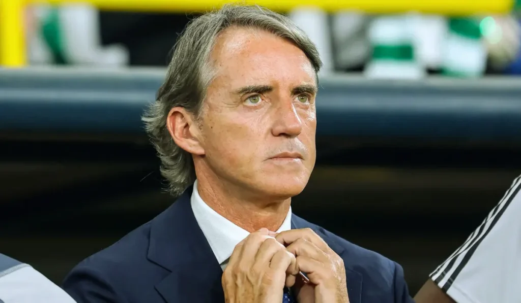 Roberto Mancini durante un allenamento della Nazionale italiana