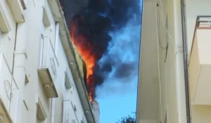 Vigili del fuoco durante l’intervento nell’hotel di Gabicce Mare