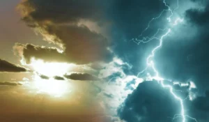 Temporale in arrivo dopo l'ondata di caldo in Italia, con nuvole scure, pioggia intensa e calo delle temperature.